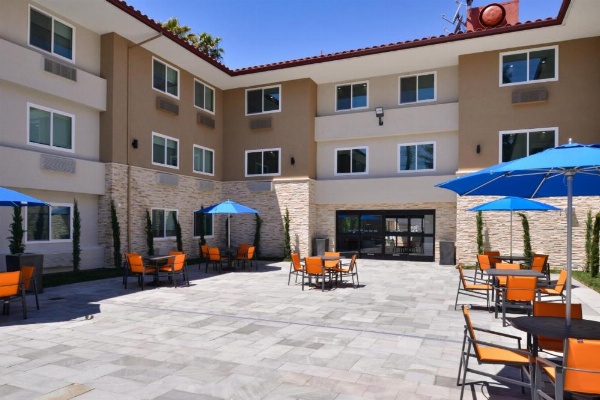 Holiday Inn Express Santa Rosa North image 22