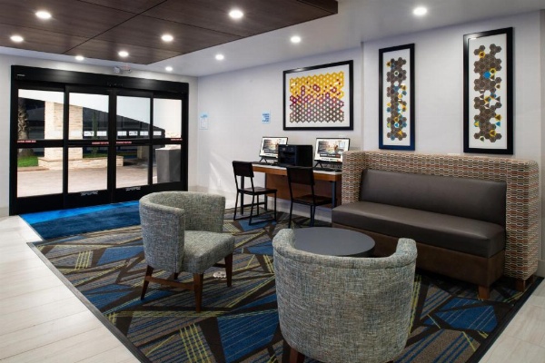 Holiday Inn Express Santa Rosa North image 26